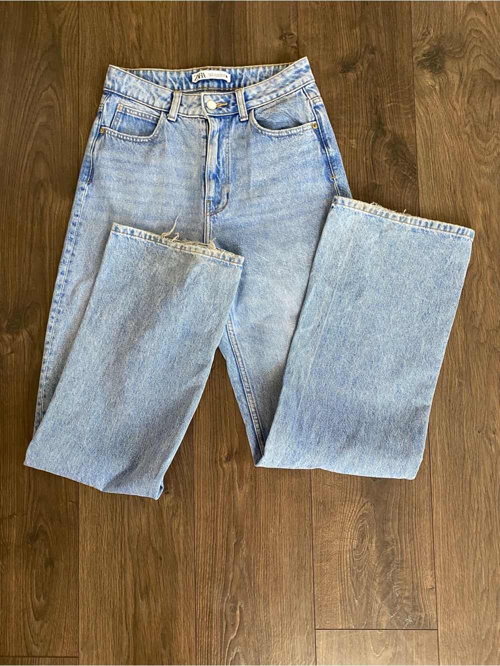 Zara Blue Straight Leg Jeans with Knee Rips - Picture 4 of 7